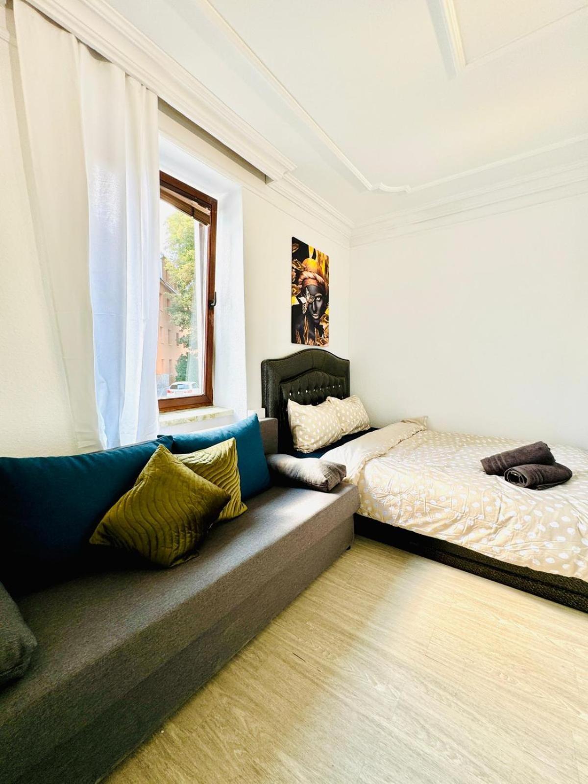 Very Spacious Apartment For Up To 7P With Great Location Viena Exterior foto