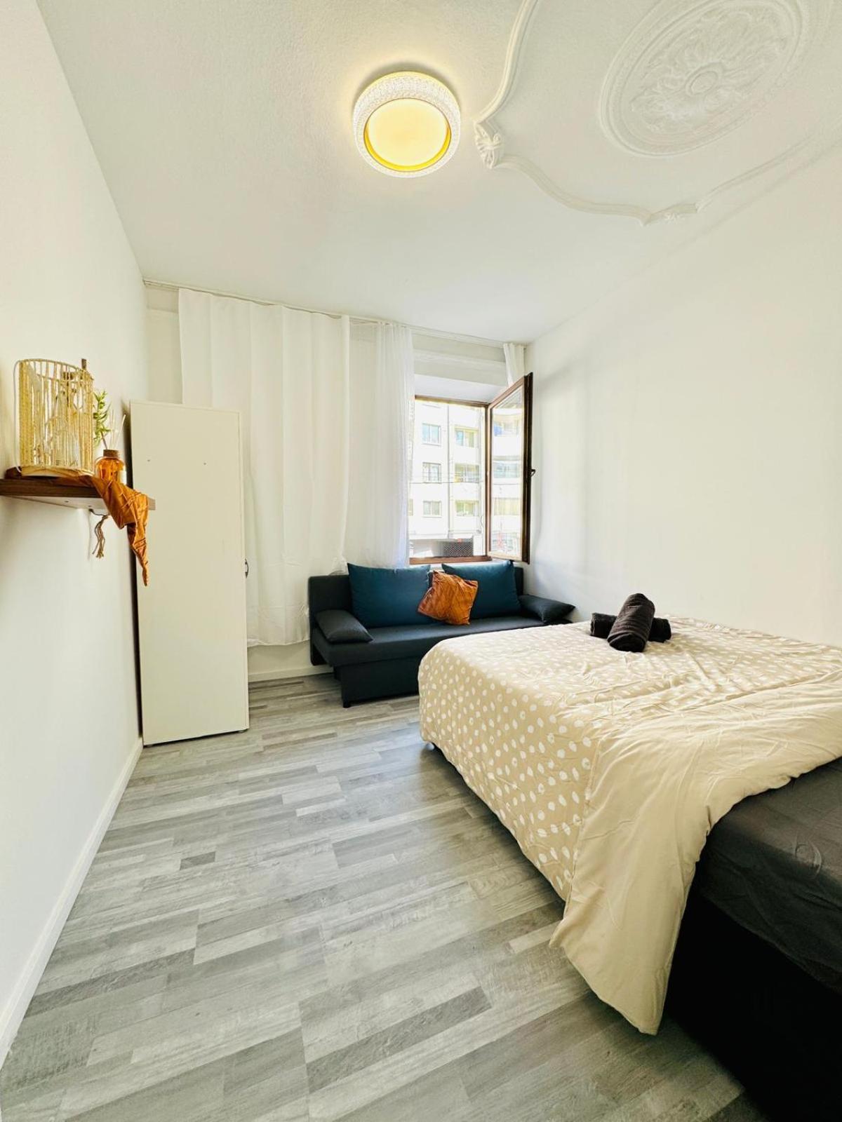 Very Spacious Apartment For Up To 7P With Great Location Viena Exterior foto