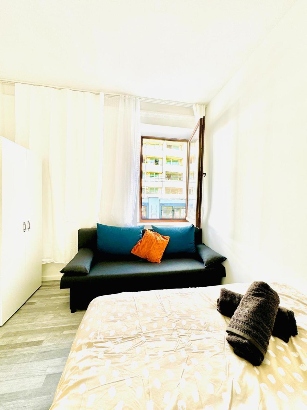 Very Spacious Apartment For Up To 7P With Great Location Viena Exterior foto